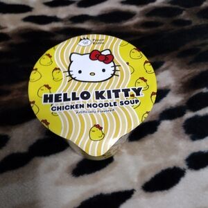 Hello Kitty Chicken Noodle Soup Container            2CT